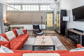 High-design Loft on Historic Alley Park Free