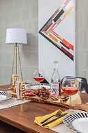 High-design Loft on Historic Alley Park Free