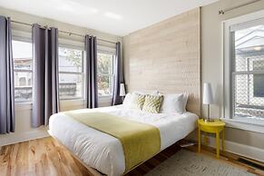 Downton Annie Apartment Two 2BD 1BA Parking