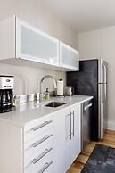 Downton Annie Apartment Two 2BD 1BA Parking