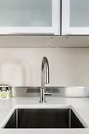 Downton Annie Apartment Two 2BD 1BA Parking