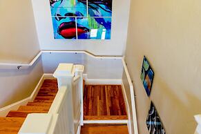 Downton Annie Apartment Two 2BD 1BA Parking