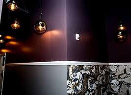 80 LEX 201 Exquisite Downtown Lodging