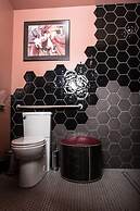 80 LEX 201 Exquisite Downtown Lodging