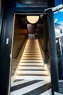 80 LEX 201 Exquisite Downtown Lodging