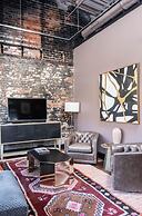 80 LEX 201 Exquisite Downtown Lodging