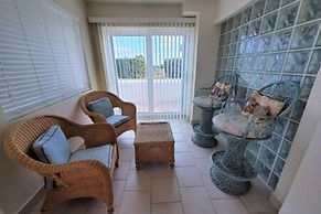 Patio Condo Direct Ocean - Sleeps 6 Guests Pa101