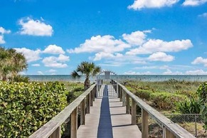 Patio Condo Direct Ocean - Sleeps 6 Guests Pa101