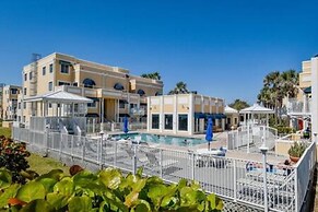 Patio Condo Direct Ocean - Sleeps 6 Guests Pa101