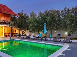 Holiday Home Villa Vesna Lux