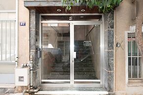 Contemporary Chic Apartment in Athens