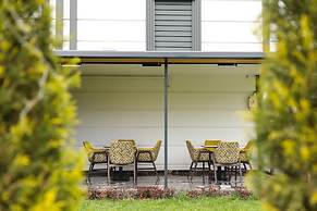 Garden Mode Airport Hotel