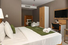 Garden Mode Airport Hotel