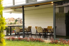 Garden Mode Airport Hotel