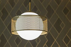 Modern Apartment by Renters Prestige