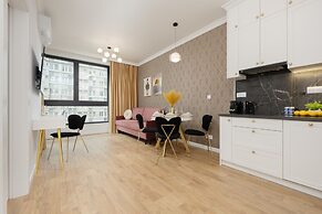 Modern Apartment by Renters Prestige