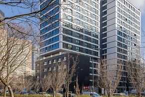 Modern Apartment by Renters Prestige