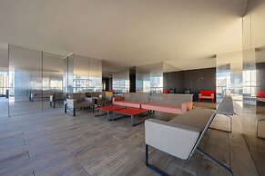 Modern Apartment by Renters Prestige