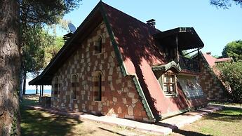 ÇINARSUYU TABİAT PARKI BUNGALOV
