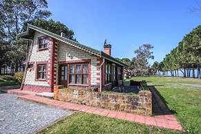 ÇINARSUYU TABİAT PARKI BUNGALOV