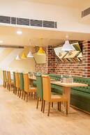 Bloom Hotel - CR Park