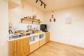 Bloom Hotel - CR Park