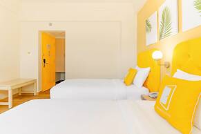 Bloom Hotel - CR Park