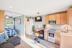 Cozy Lakefront Studio On Long Lake! Home by RedAwning