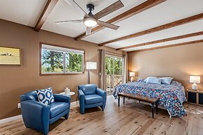 Tranquil Retreat - Home With Spacious Deck & Grill 4 Bedroom Home