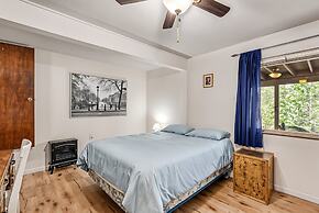 Tranquil Retreat - Home With Spacious Deck & Grill 4 Bedroom Home