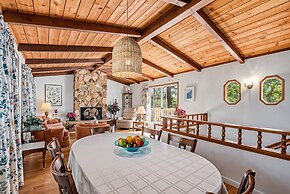 Tranquil Retreat - Home With Spacious Deck & Grill 4 Bedroom Home