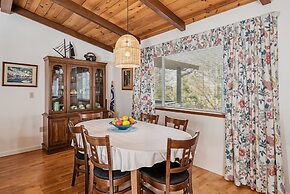 Tranquil Retreat - Home With Spacious Deck & Grill 4 Bedroom Home