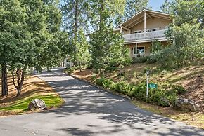 Tranquil Retreat - Home With Spacious Deck & Grill 4 Bedroom Home