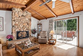 Tranquil Retreat - Home With Spacious Deck & Grill 4 Bedroom Home