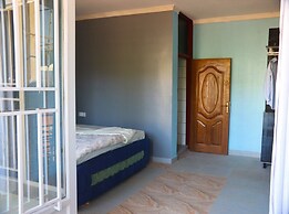 Zeyman's Apartments