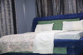 Zeyman's Apartments