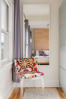 Downton Annie Apartment One 2BD 1BA Parking