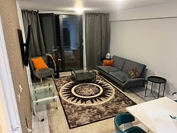 Luxury 9ine Lux Cosy 2 Bedroom Apartment