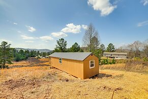 Cozy Decatur Cabin w/ Views ~ 1 Mi to Riverfront!