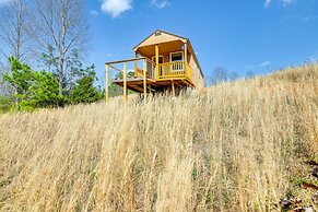 Cozy Decatur Cabin w/ Views ~ 1 Mi to Riverfront!