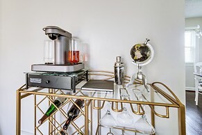 Coastal Lake Erie Cottage w/ Amazing Water Views!