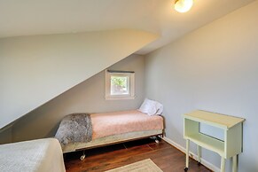 Coastal Lake Erie Cottage w/ Amazing Water Views!