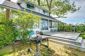 Coastal Lake Erie Cottage w/ Amazing Water Views!