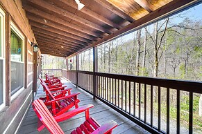 Serene Townsend Cabin Rental w/ Hot Tub & Grill!