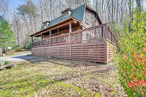 Serene Townsend Cabin Rental w/ Hot Tub & Grill!