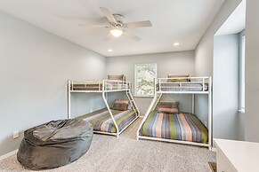Spacious Arkansas Retreat w/ Deck, Hot Tub & Grill