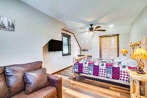 Modern Cabin w/ Hot Tub: Near Tail of the Dragon!