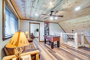 Modern Cabin w/ Hot Tub: Near Tail of the Dragon!