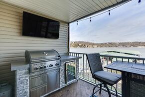 Camdenton Condo w/ Furnished Balcony + Lake View