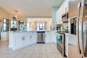 Pet-friendly Fort Pierce Home w/ Pool & Kayaks!